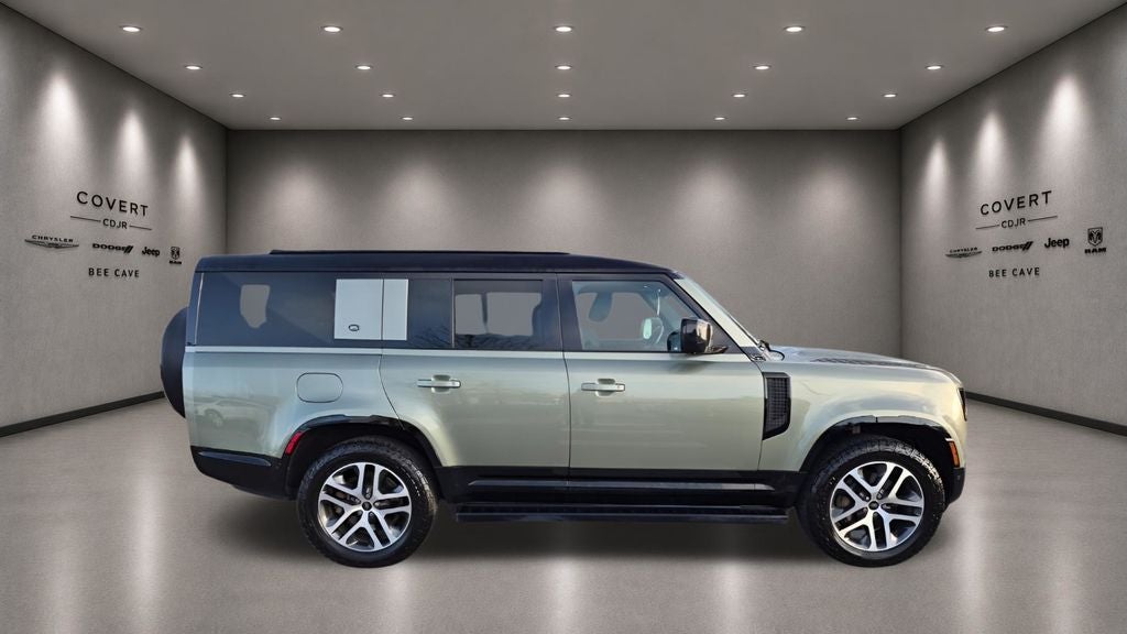 2024 Land Rover Defender 130 X-Dynamic SE