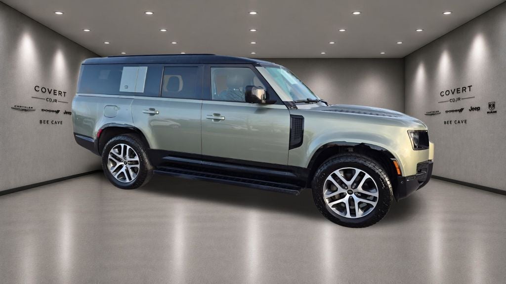 2024 Land Rover Defender 130 X-Dynamic SE