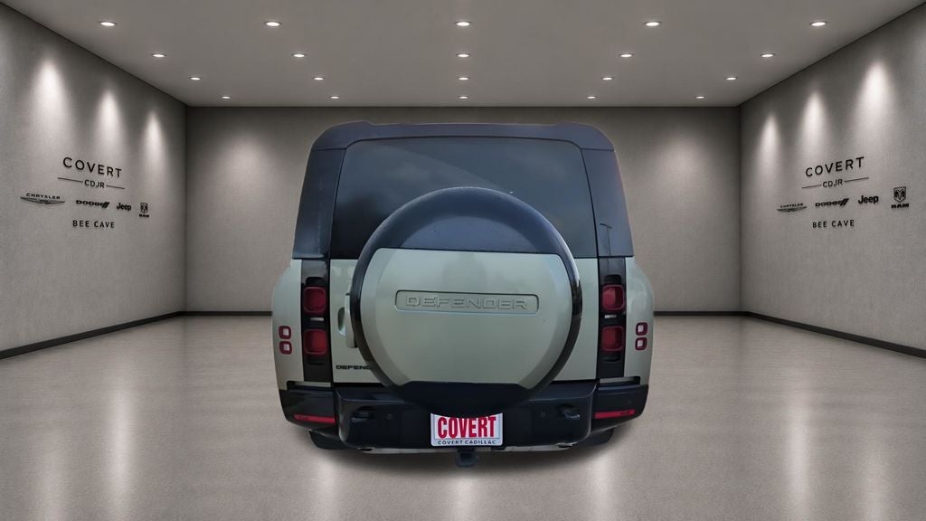2024 Land Rover Defender 130 X-Dynamic SE
