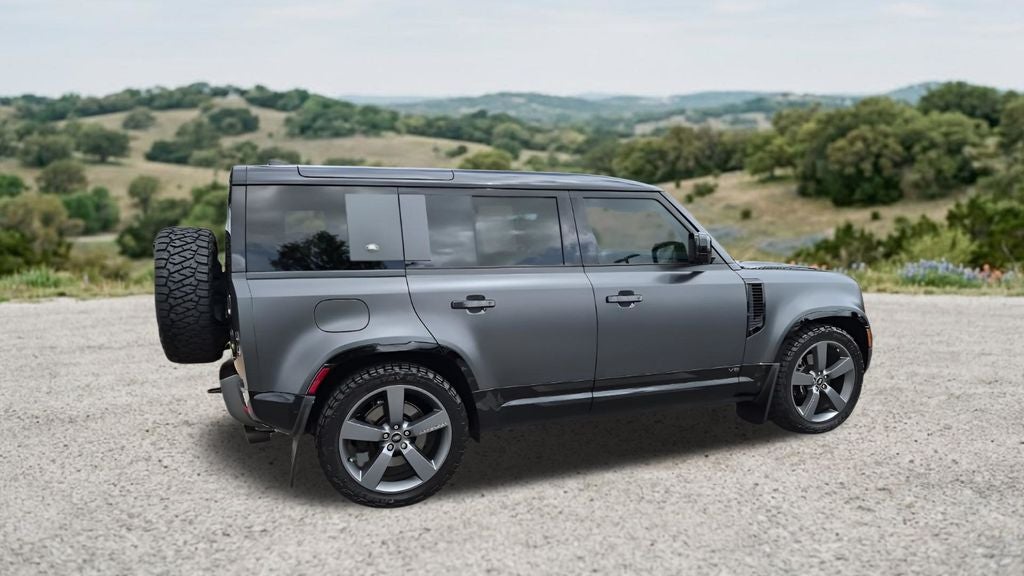 2024 Land Rover Defender 110 Carpathian Edition