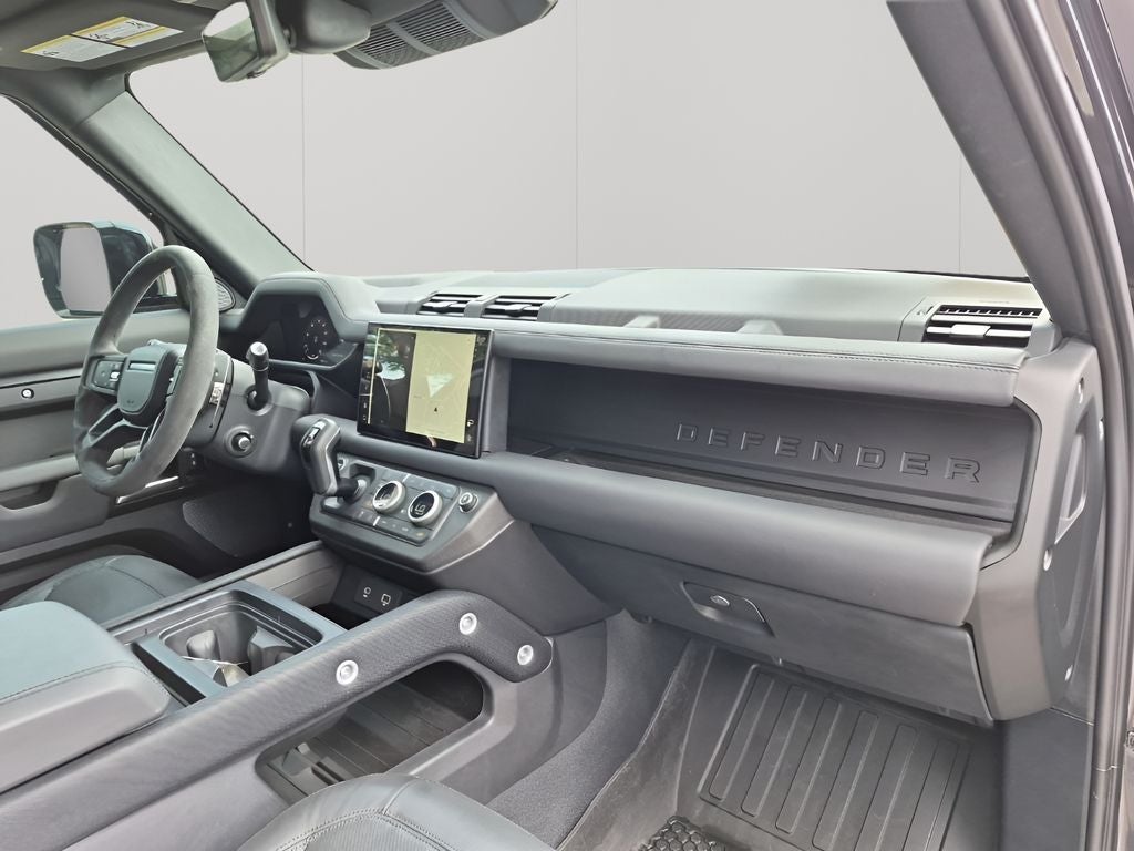 2024 Land Rover Defender 110 Carpathian Edition