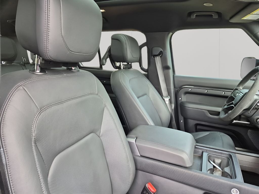 2024 Land Rover Defender 110 Carpathian Edition