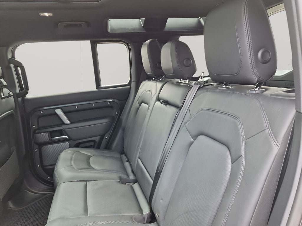 2024 Land Rover Defender 110 Carpathian Edition