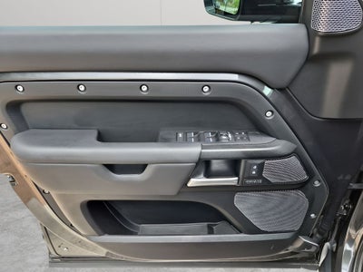 2024 Land Rover Defender 110 Carpathian Edition