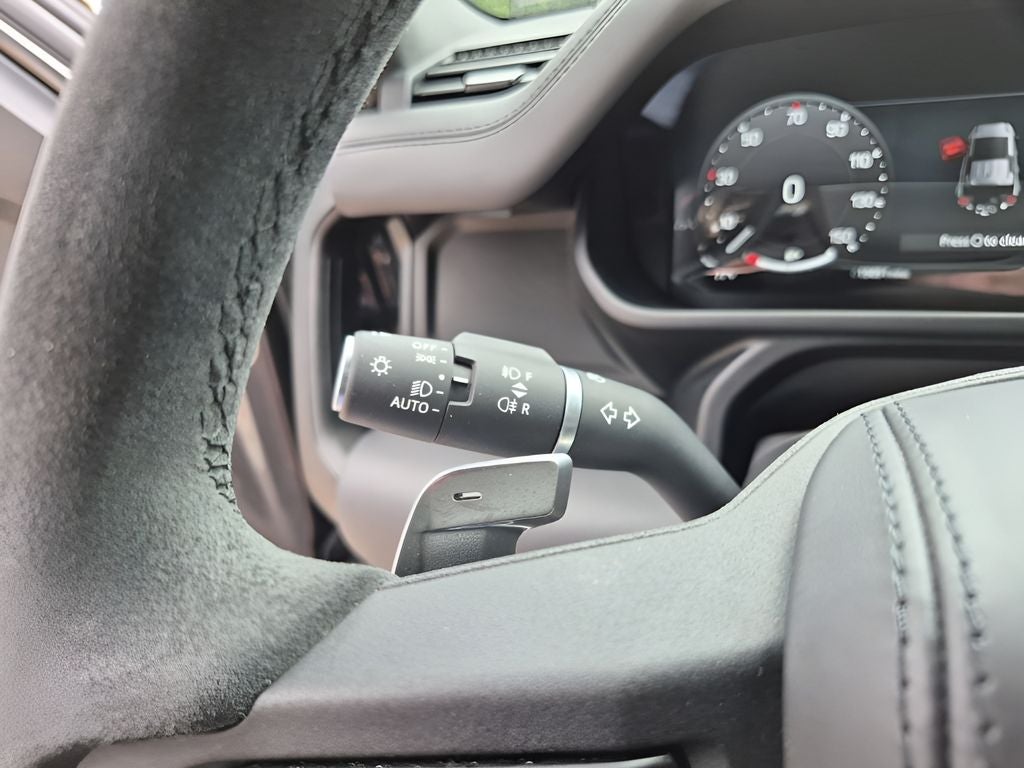 2024 Land Rover Defender 110 Carpathian Edition