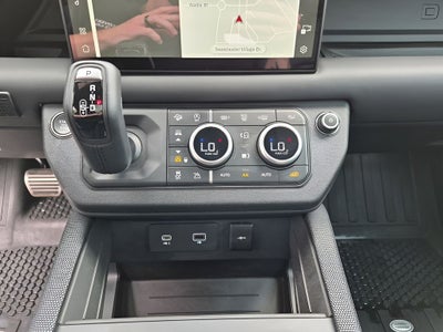 2024 Land Rover Defender 110 Carpathian Edition
