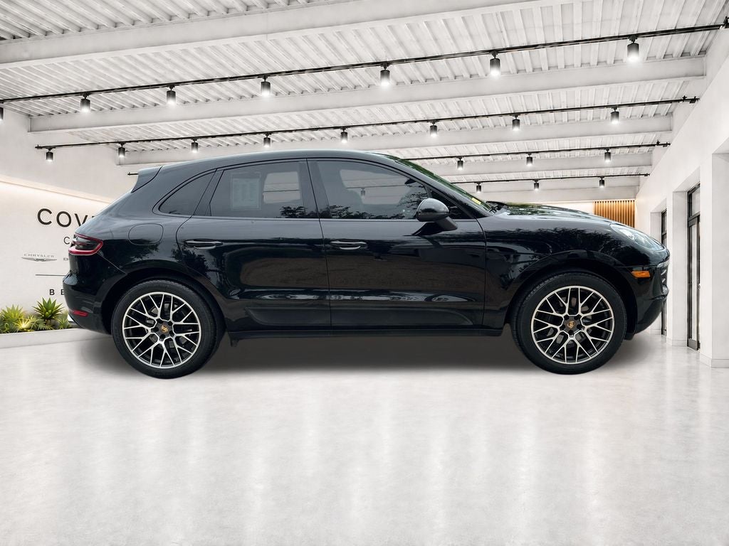 2018 Porsche Macan Base