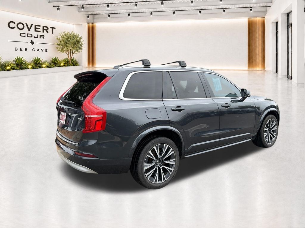 2022 Volvo XC90 T5 Momentum