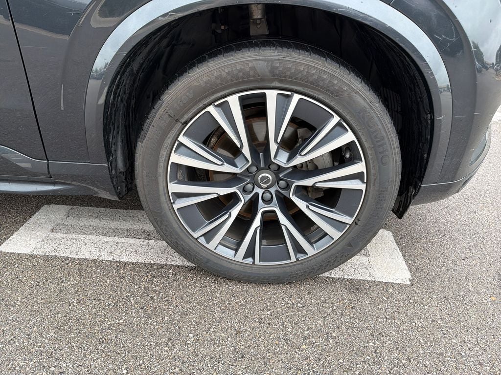 2022 Volvo XC90 T5 Momentum