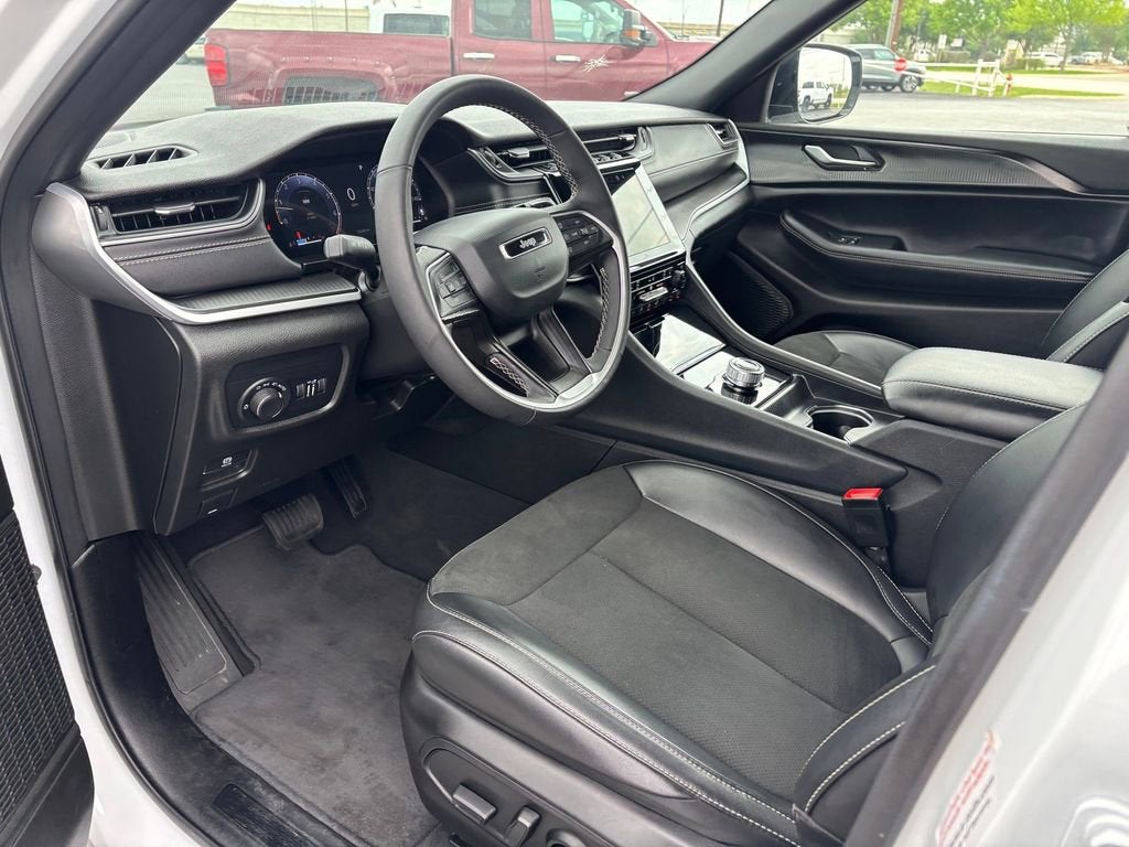 2025 Jeep Grand Cherokee Altitude 4x4