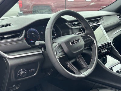 2025 Jeep Grand Cherokee Altitude 4x4