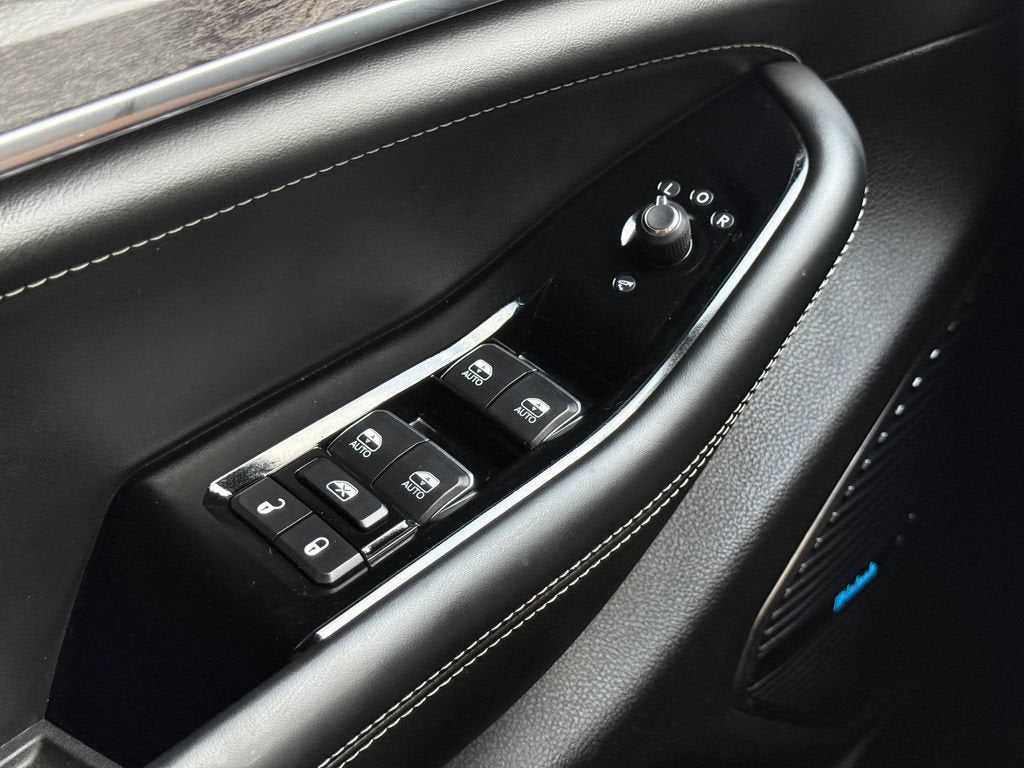 2023 Jeep Grand Cherokee Overland 4x4