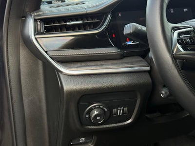2023 Jeep Grand Cherokee Overland 4x4