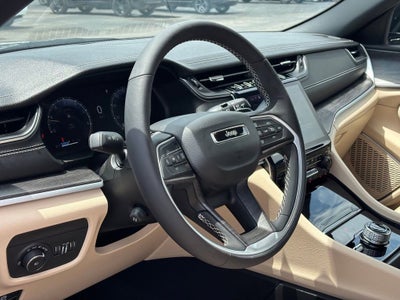 2025 Jeep Grand Cherokee L Limited 4x4