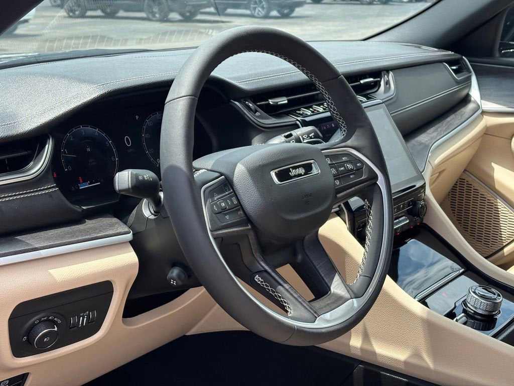 2025 Jeep Grand Cherokee L Limited 4x4