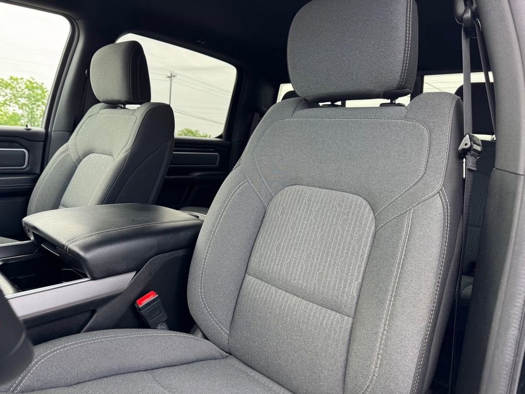 2022 RAM 1500 Lone Star Crew Cab 4x4 5'7" Box