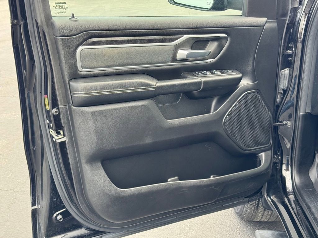 2022 RAM 1500 Lone Star Crew Cab 4x4 5'7" Box