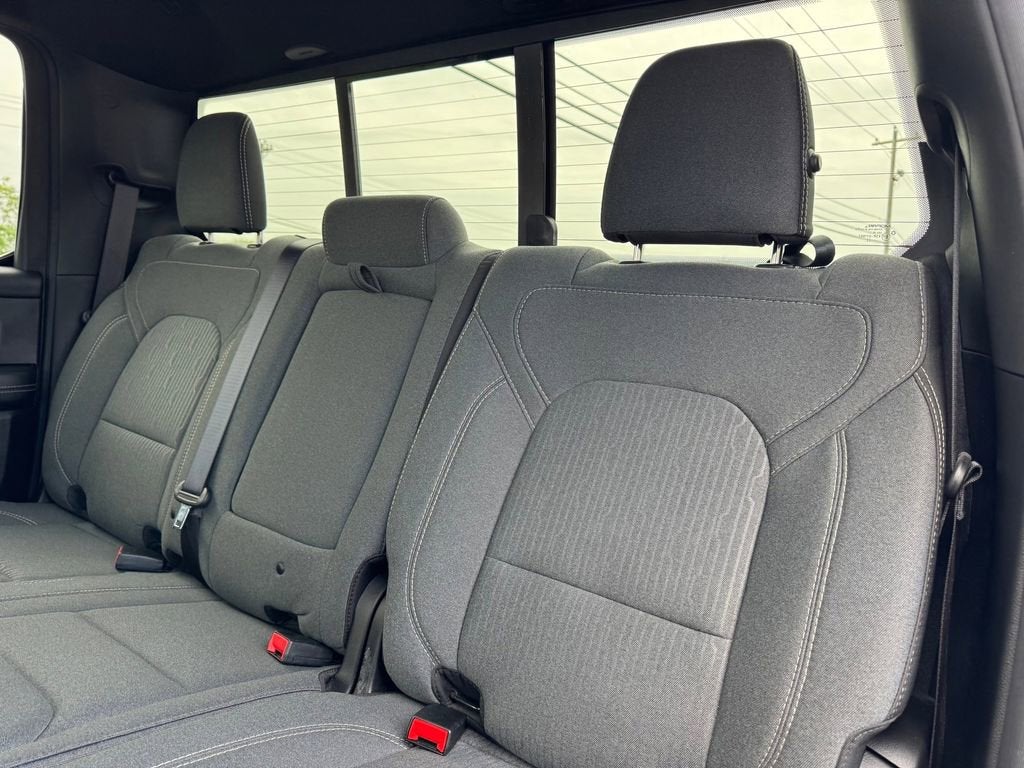 2022 RAM 1500 Lone Star Crew Cab 4x4 5'7" Box