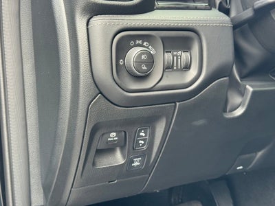 2026 RAM 1500 Limited Crew Cab 4x4 5'7" Box