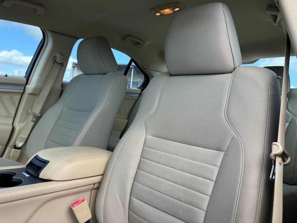 2016 Ford Taurus SE
