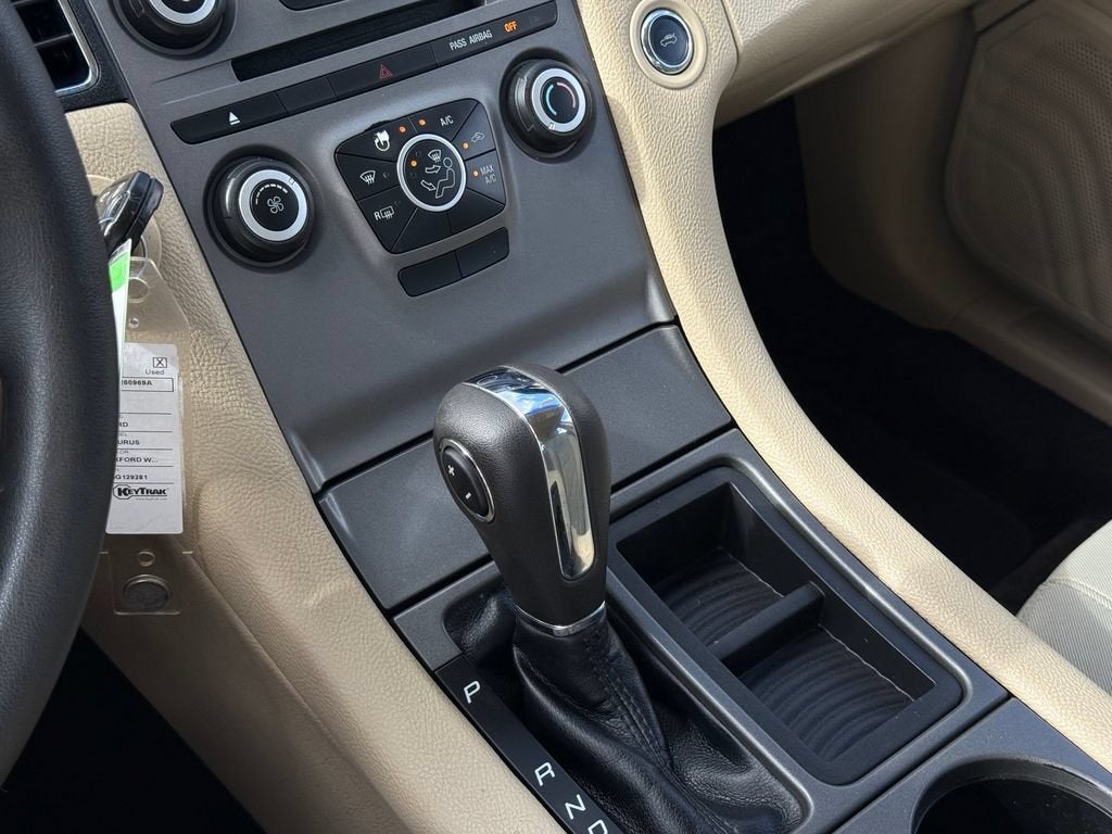 2016 Ford Taurus SE