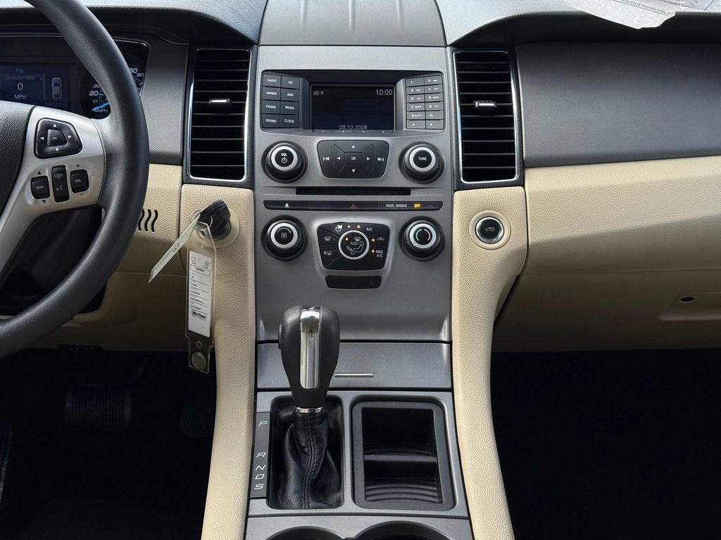 2016 Ford Taurus SE