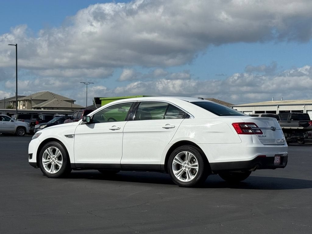 2016 Ford Taurus SE