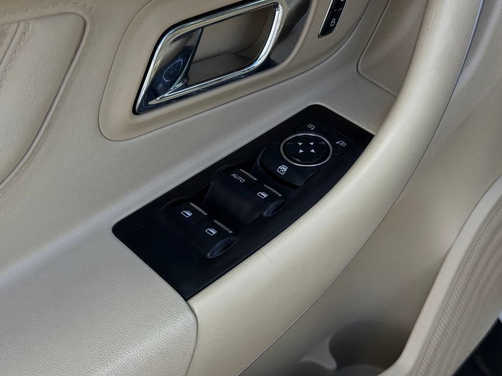 2016 Ford Taurus SE