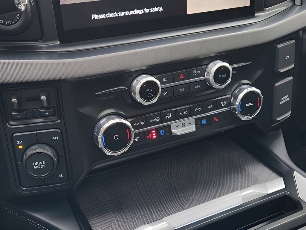 2025 Ford F-250 Platinum