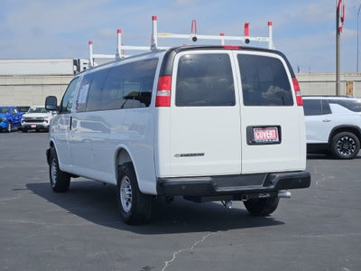 2025 Chevrolet Express Passenger 1LS