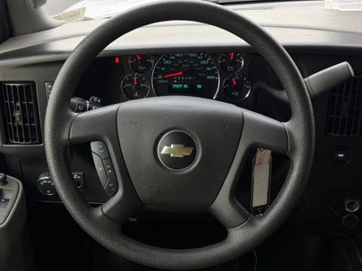 2024 Chevrolet Express Passenger 3500 1LT