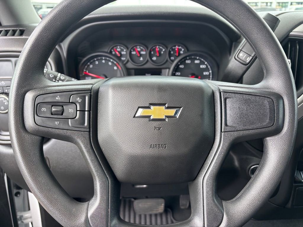 2025 Chevrolet Silverado 1500 Custom