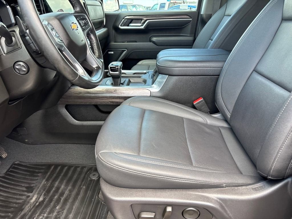 2025 Chevrolet Silverado 1500 LTZ