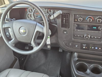 2025 Chevrolet Express Cargo WT