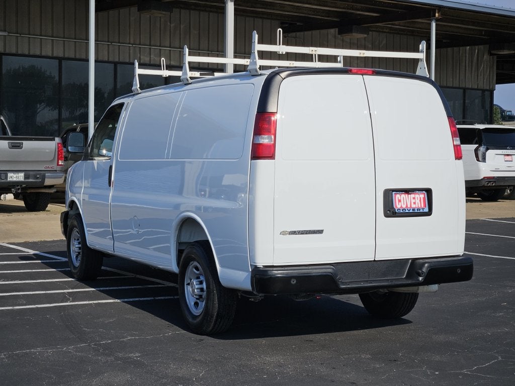 2025 Chevrolet Express Cargo WT