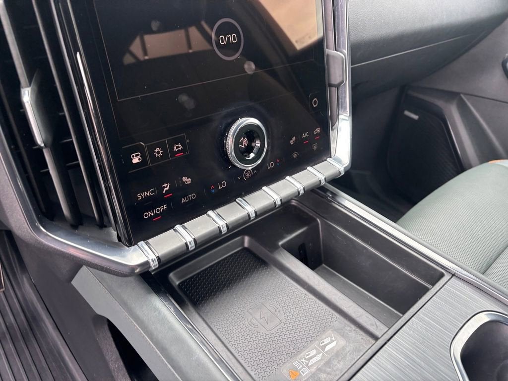 2025 GMC Acadia AT4