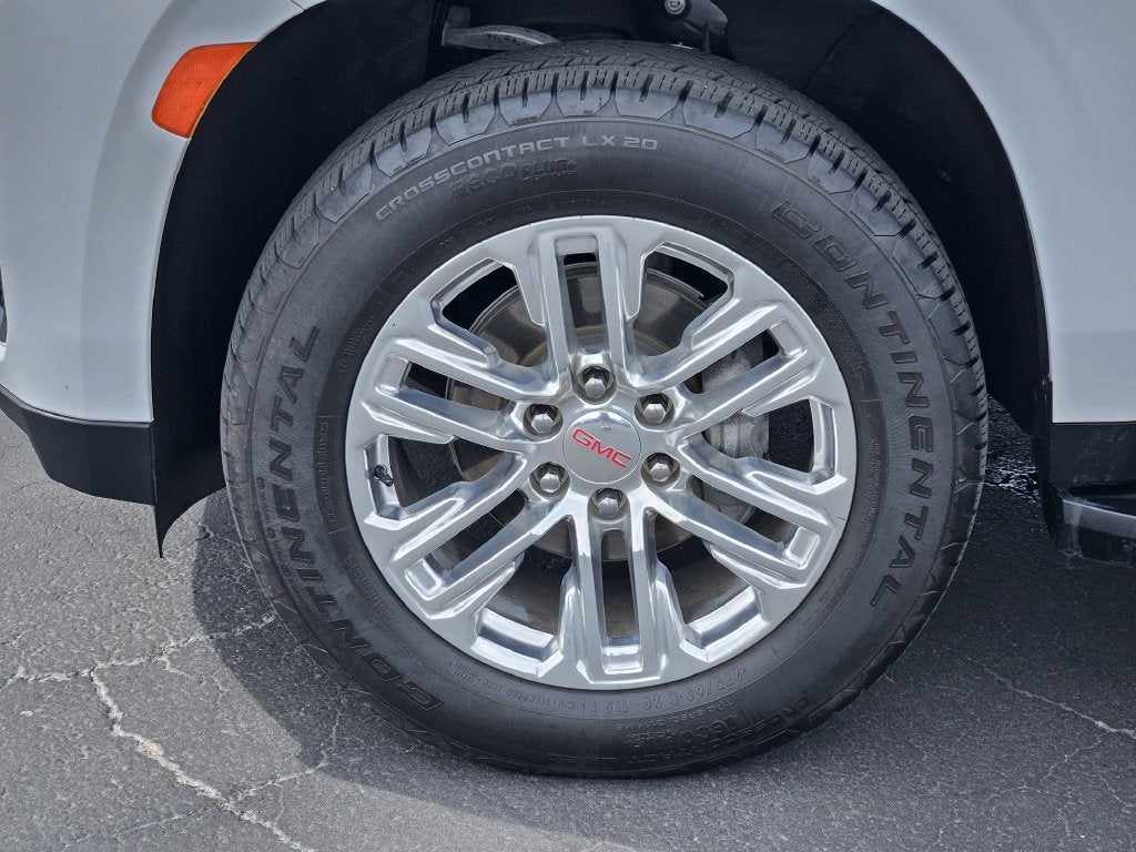 2023 GMC Yukon SLT