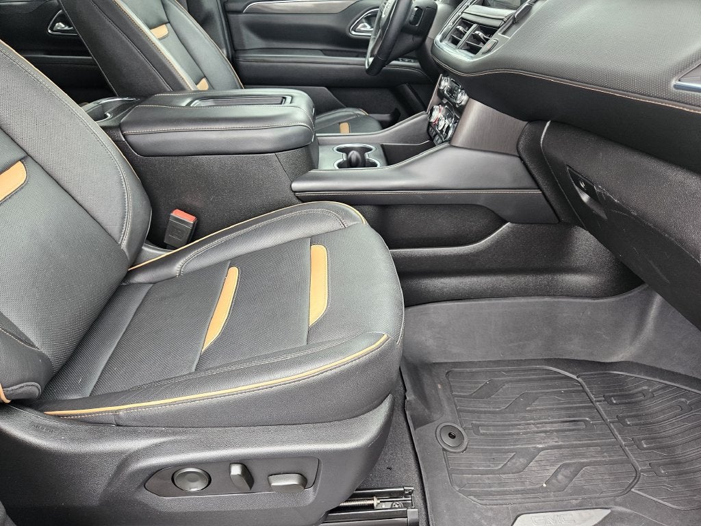 2023 GMC Yukon AT4