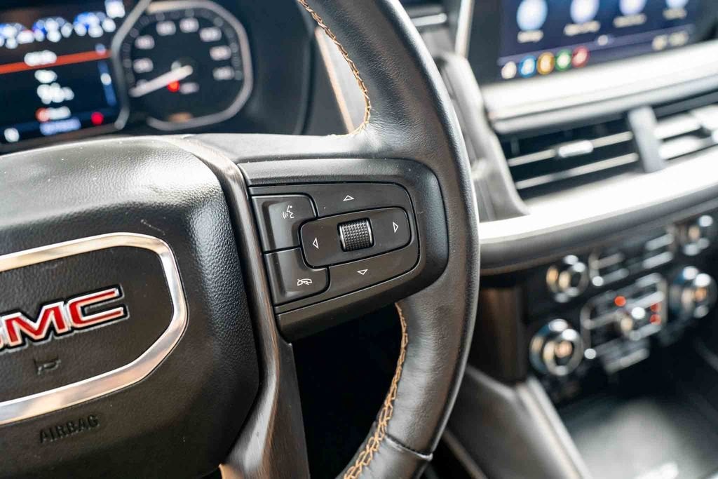 2021 GMC Yukon XL AT4