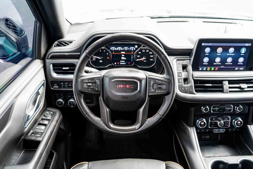 2021 GMC Yukon XL AT4