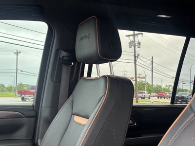 2023 GMC Yukon XL AT4