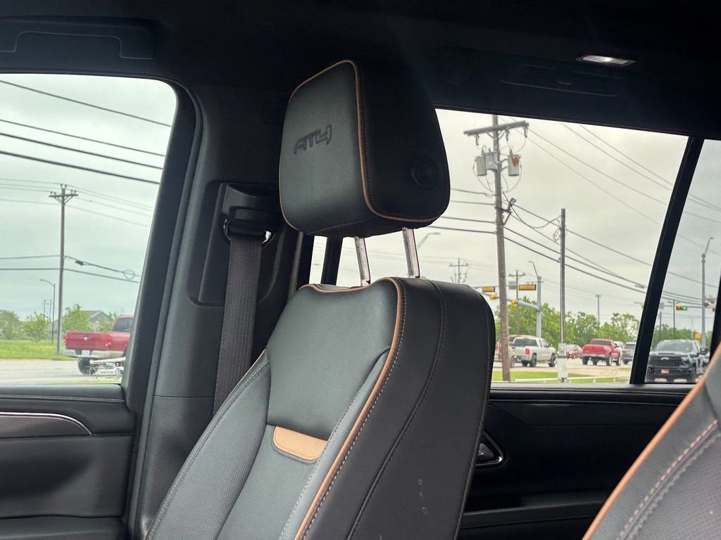 2023 GMC Yukon XL AT4
