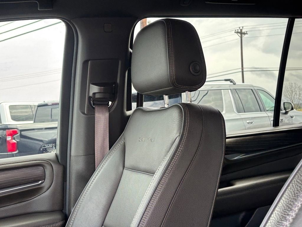 2022 GMC Yukon XL Denali