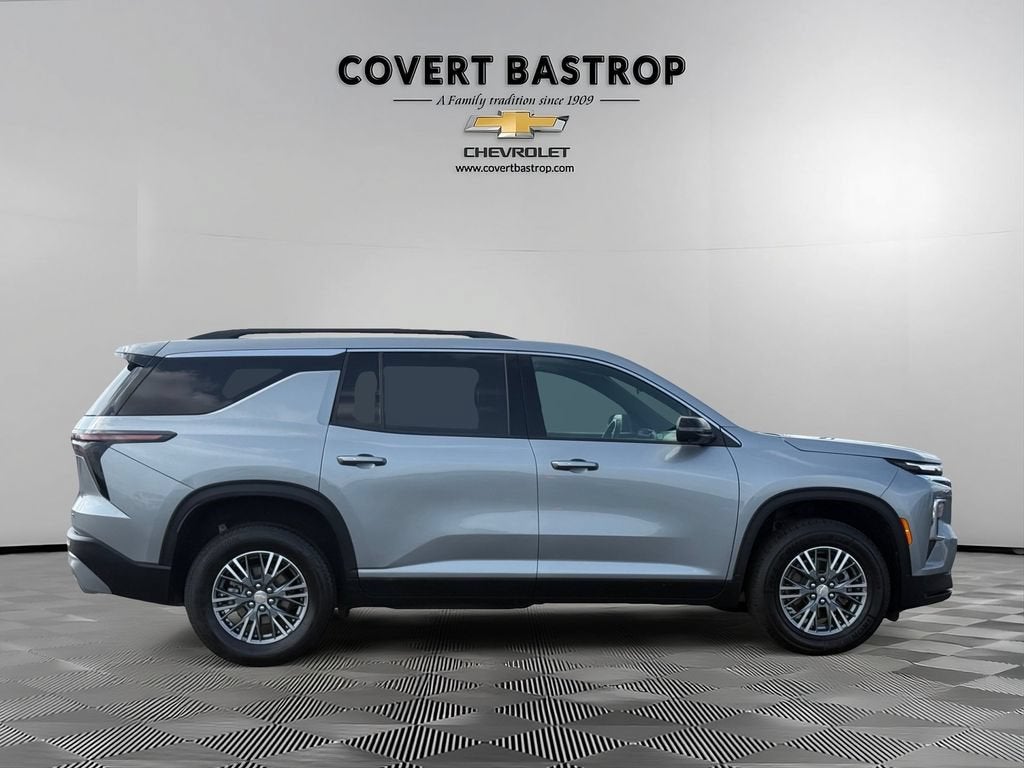 2024 Chevrolet Traverse LT