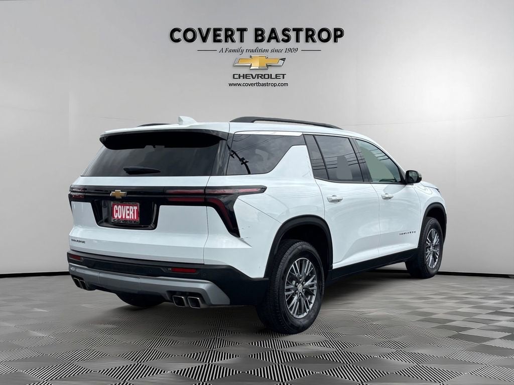 2025 Chevrolet Traverse LT