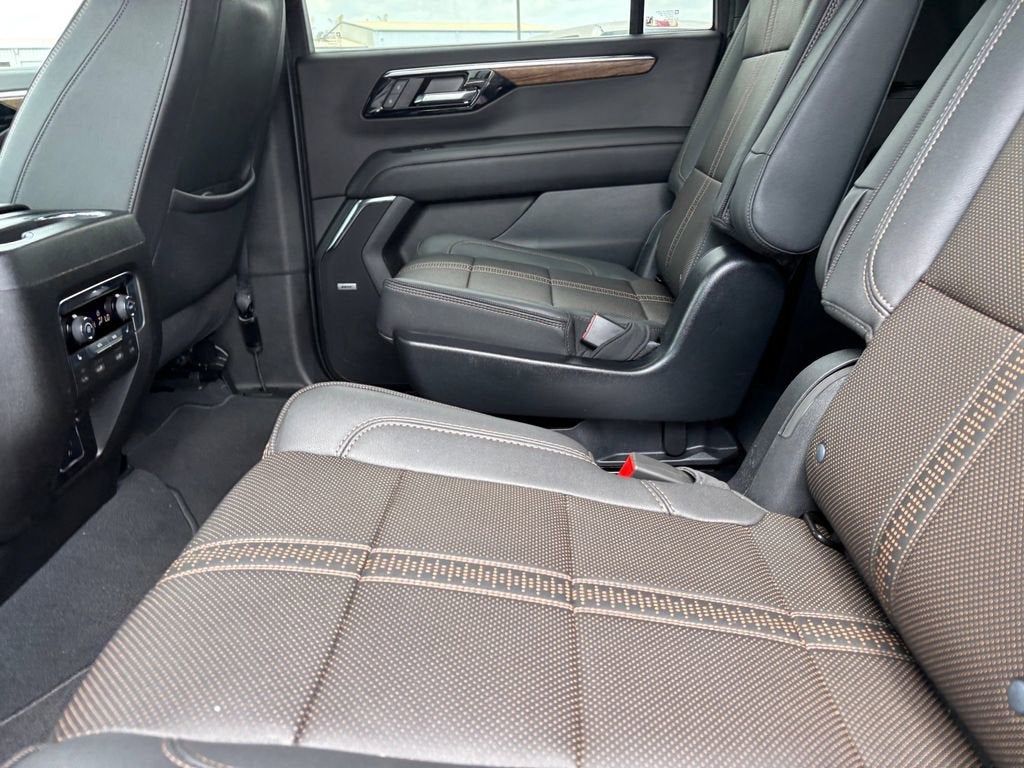 2025 Chevrolet Suburban High Country