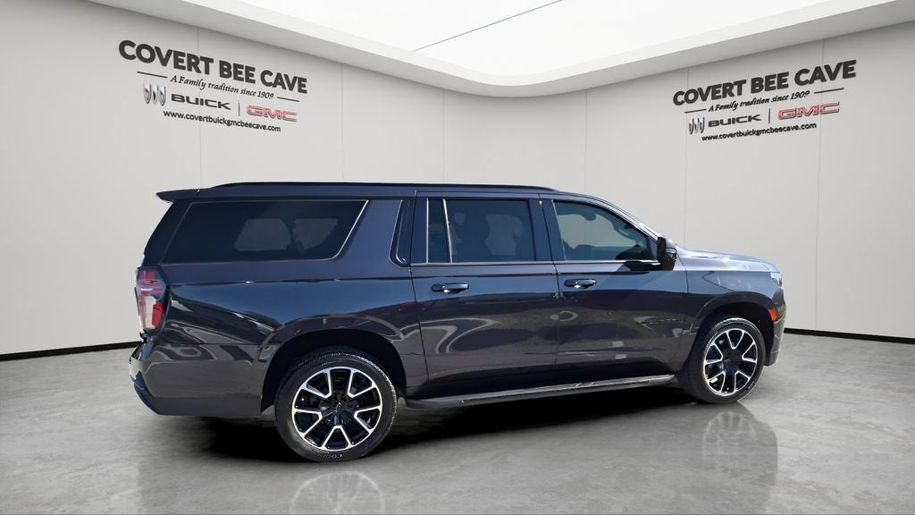 2022 Chevrolet Suburban RST