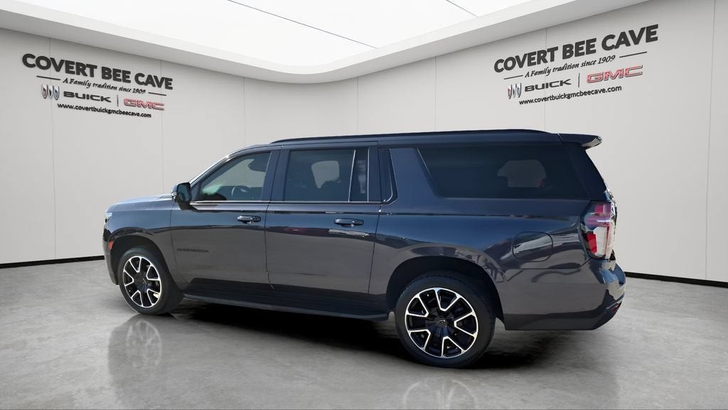 2022 Chevrolet Suburban RST