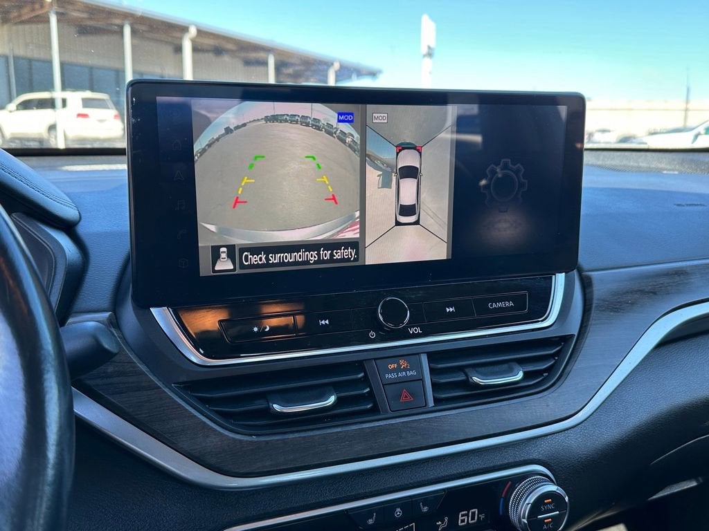 2023 Nissan Altima SL FWD