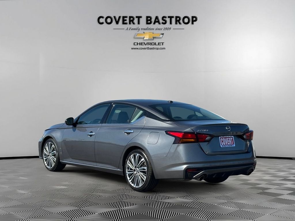 2023 Nissan Altima SL FWD